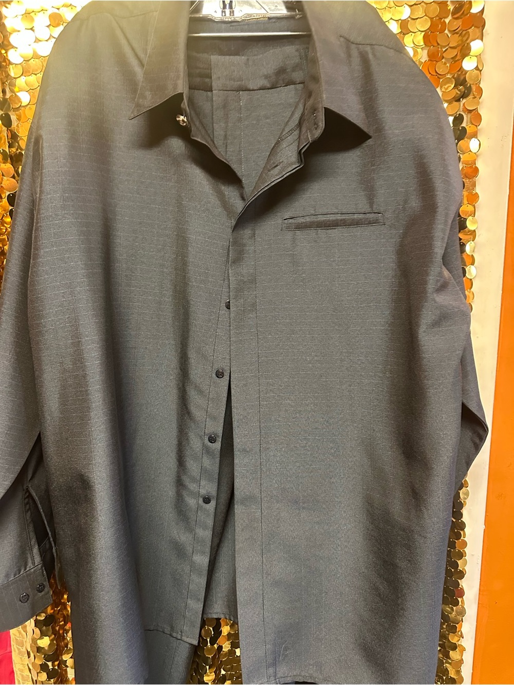 Men's Black Dress Shirt - Sleek Button-Up for Formal Wear